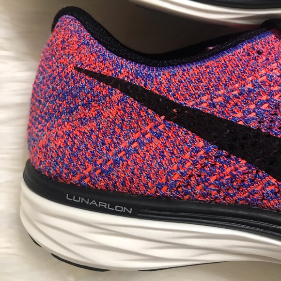 {Nike} Flyknit Lunar3 - Picture 4 of 7